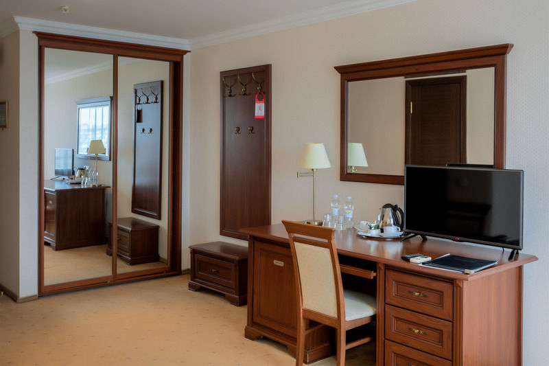 Intourist Hotel Zaporizhia Zewnętrze zdjęcie