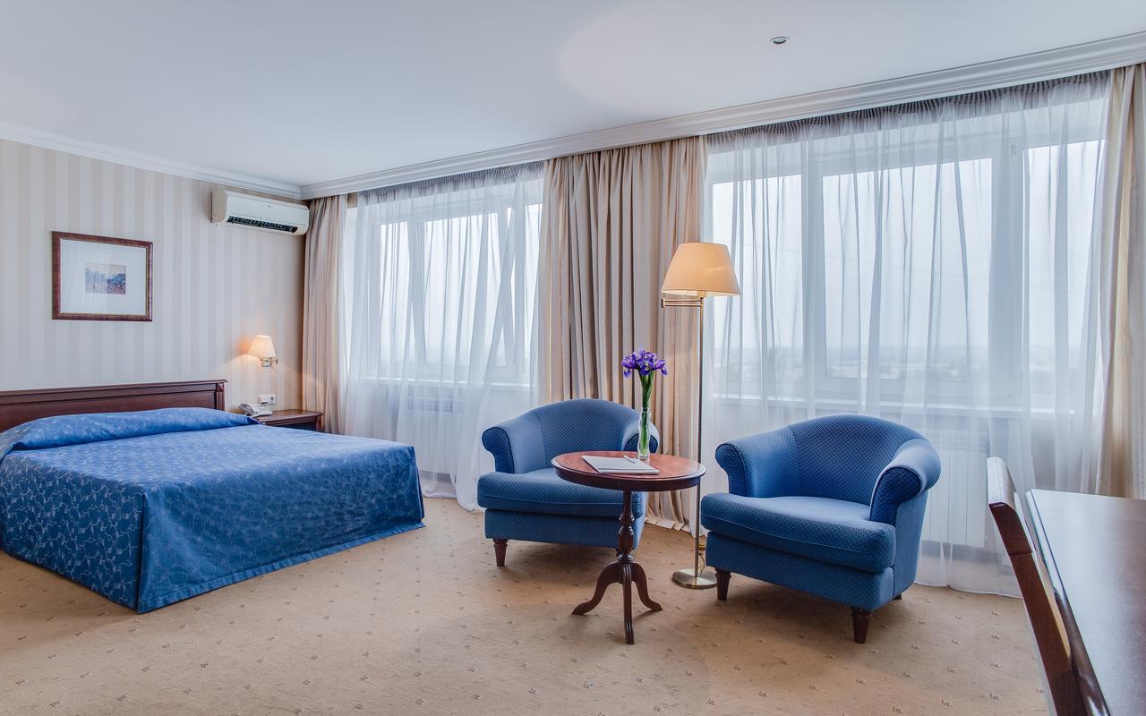 Intourist Hotel Zaporizhia Zewnętrze zdjęcie