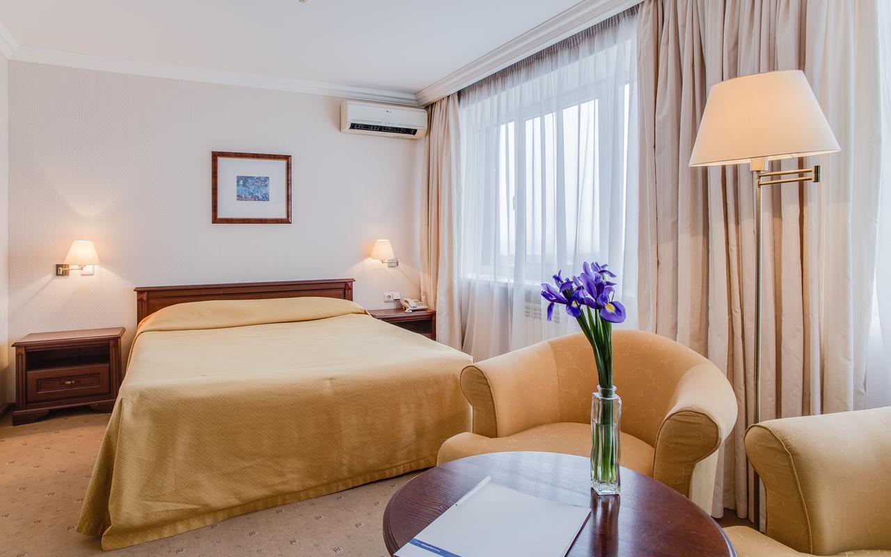 Intourist Hotel Zaporizhia Zewnętrze zdjęcie