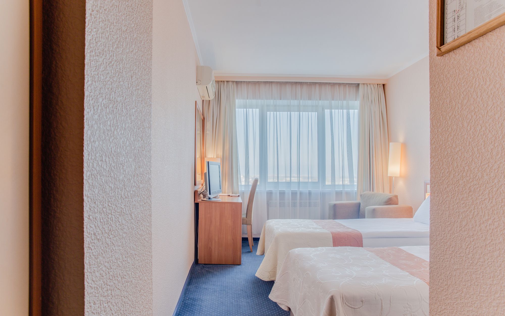 Intourist Hotel Zaporizhia Zewnętrze zdjęcie